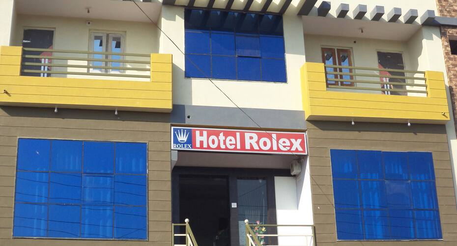 Hotel Rolex, Somnath 1